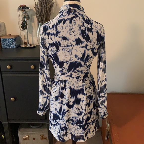 GUESS tie dye dress, size small, HAS POCKETS! β₯οΈ - Picture 7 of 15